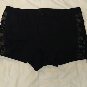 Torrid black lattice ponte short
